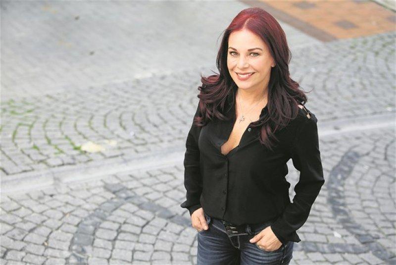 Yaşlarını göstermeyen bebek yüzlü ünlüler 