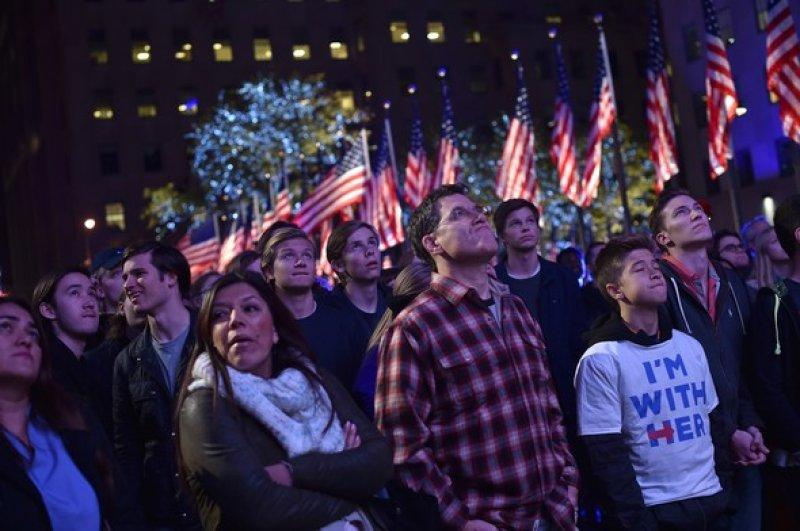 Clinton taraftarlarından kareler