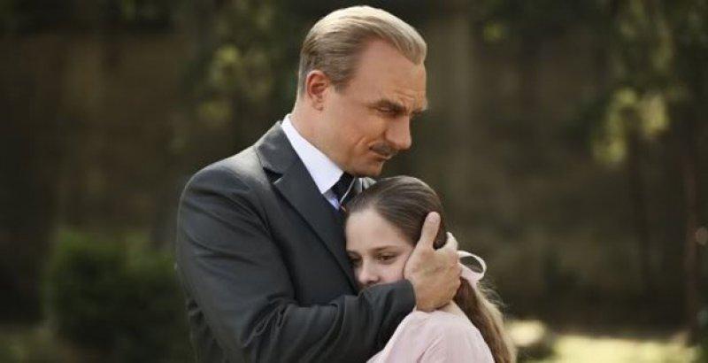 Atatürk rolünü canlandıran oyuncular