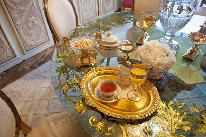 Donald Trump'ın altın kaplama evi