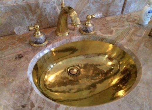 Donald Trump'ın altın kaplama evi