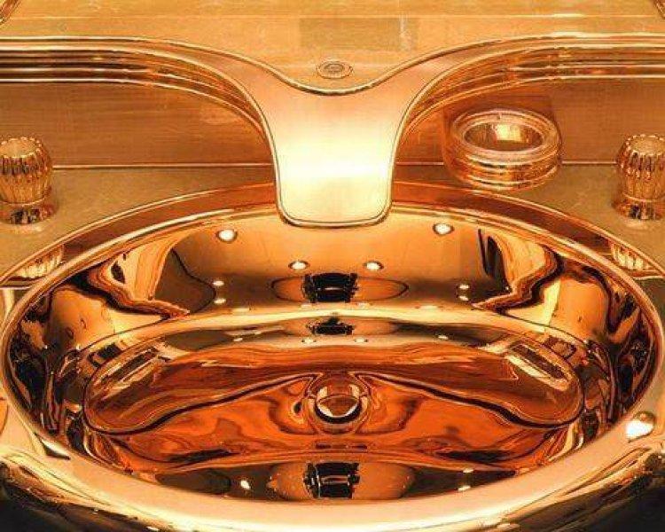 Donald Trump'ın altın kaplama evi