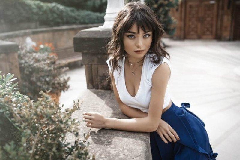 Ayça Ayşin Turan bilinmeyenlerini anlattı 