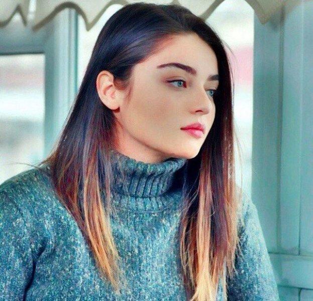 Ayça Ayşin Turan bilinmeyenlerini anlattı 