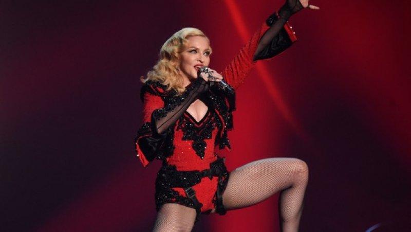 Madonna’nın yaşı ellerinden okunuyor 