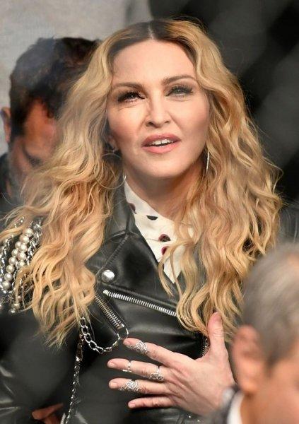 Madonna’nın yaşı ellerinden okunuyor 