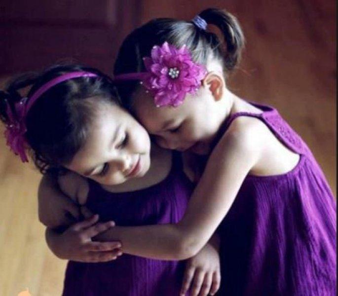 En güzel ikiz bebek fotoğrafları 