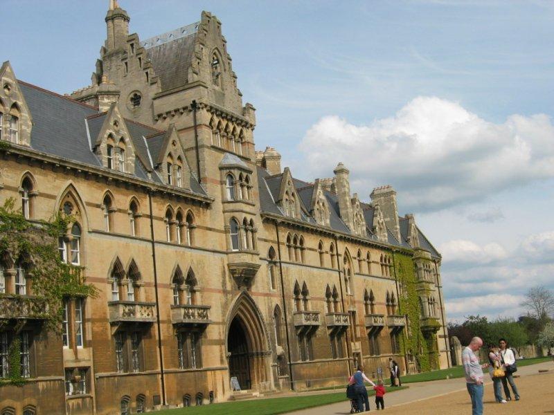 Oxford dünyanın en eski ikinci üniversitesi 