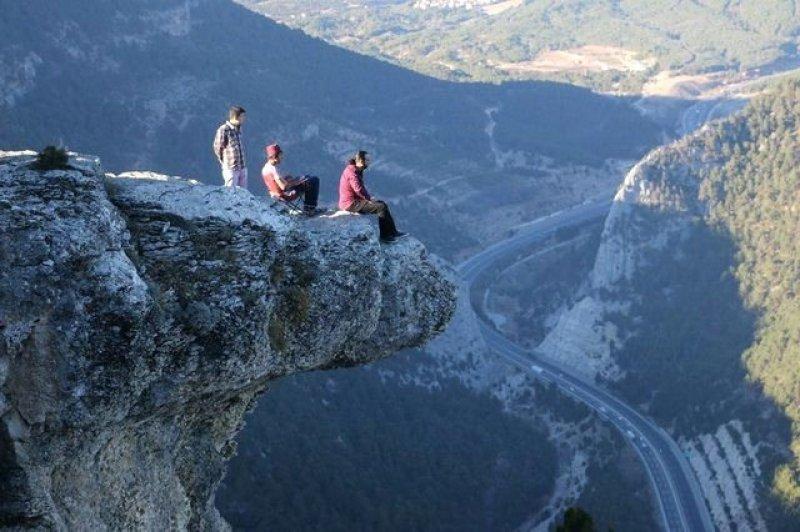 Torosların damında uçurum keyfi 