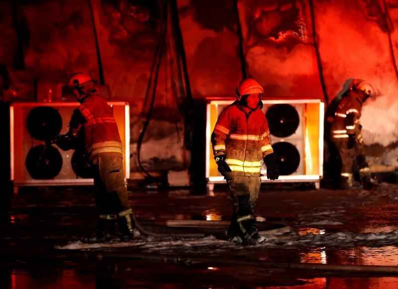 İzmir'de paketleme tesisinde yangın