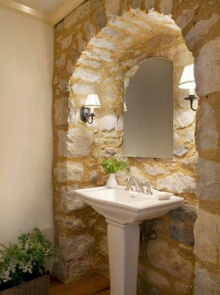 Banyo dekorasyonunda doğal taş esintisi