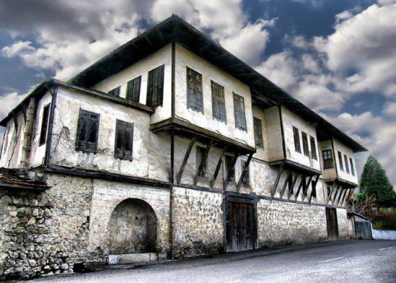 Osmanlı Devleti'nden yadigar Edirne evleri 