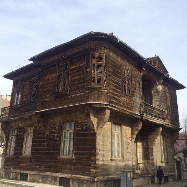 Osmanlı Devleti'nden yadigar Edirne evleri 