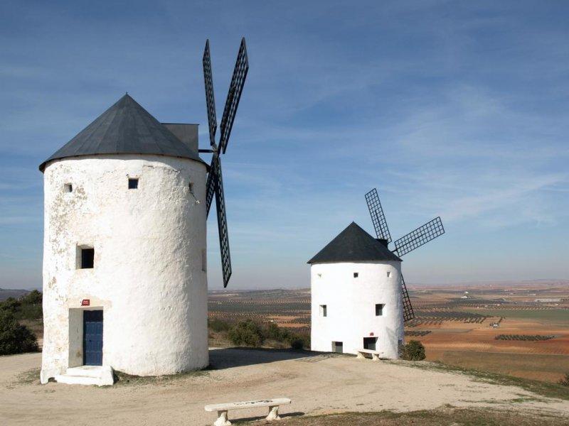 Don Kişot’un yel değirmenleri