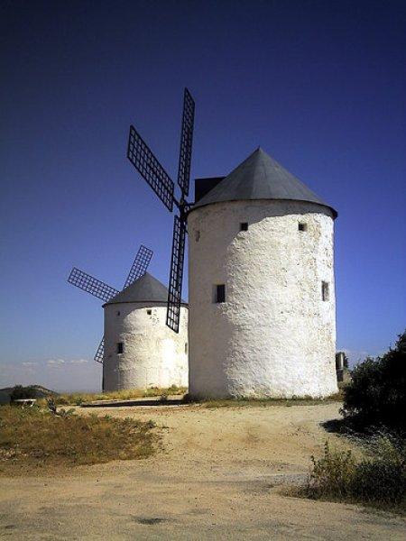 Don Kişot’un yel değirmenleri