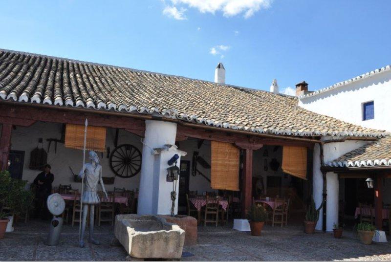 Don Kişot’un yel değirmenleri