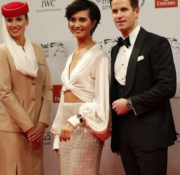 Dubai'de Tuba Büyüküstün'e yoğun ilgi 