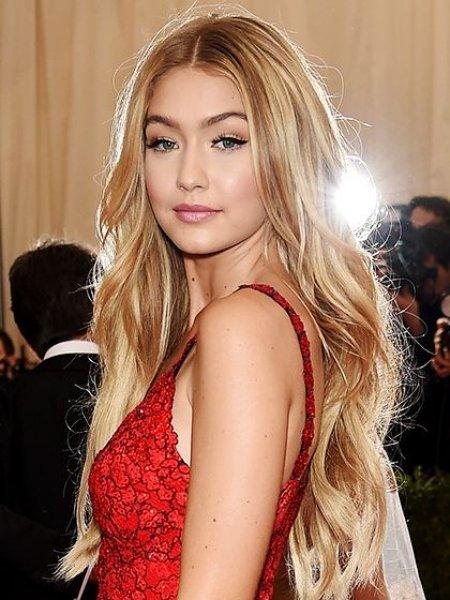 Ünlü model Gigi Hadid ilaçlar yüzünden zayıflıyor 