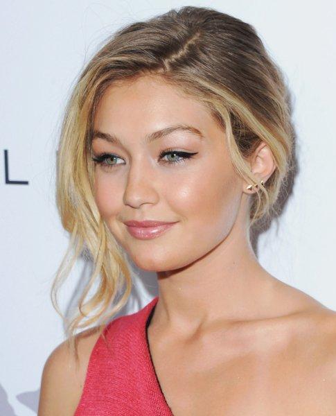 Ünlü model Gigi Hadid ilaçlar yüzünden zayıflıyor 