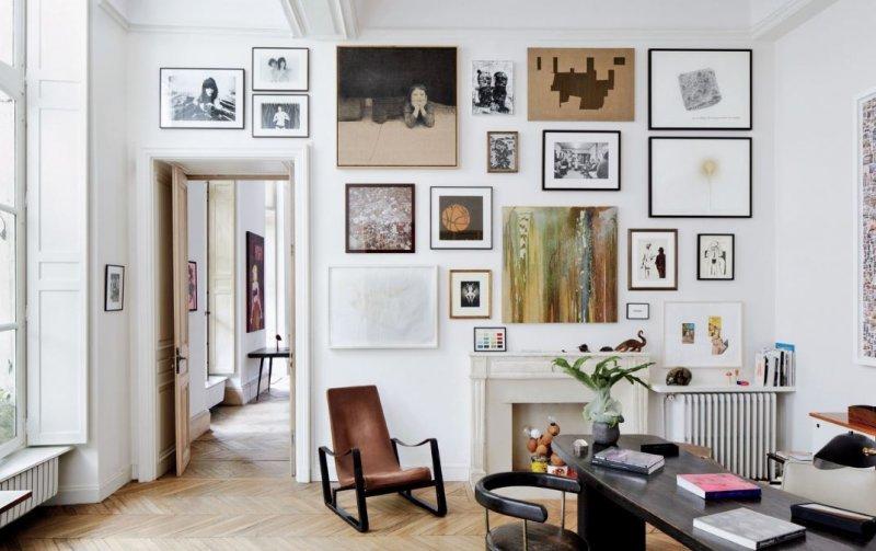 Oturma odalarında duvar dekorasyonu