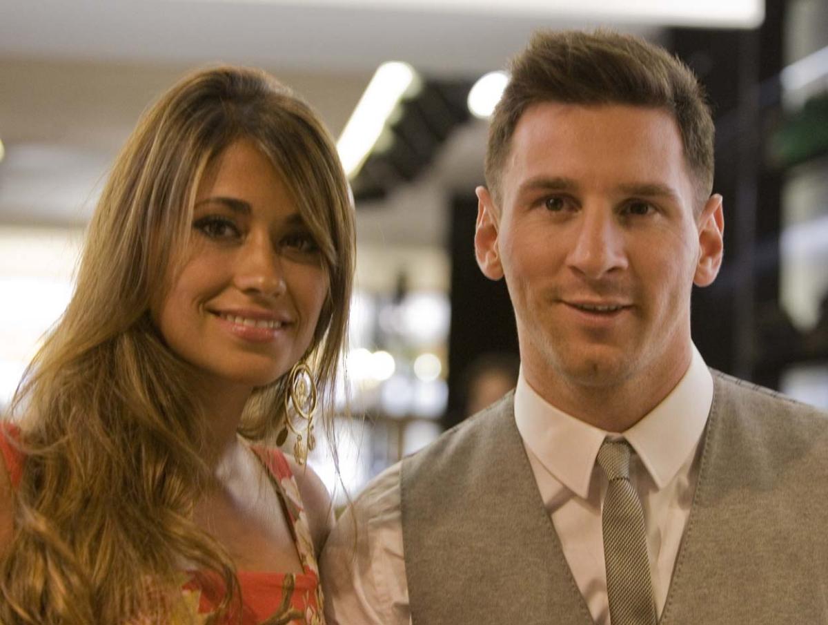 Messi sevgilisi Roccuzo ile evleniyor