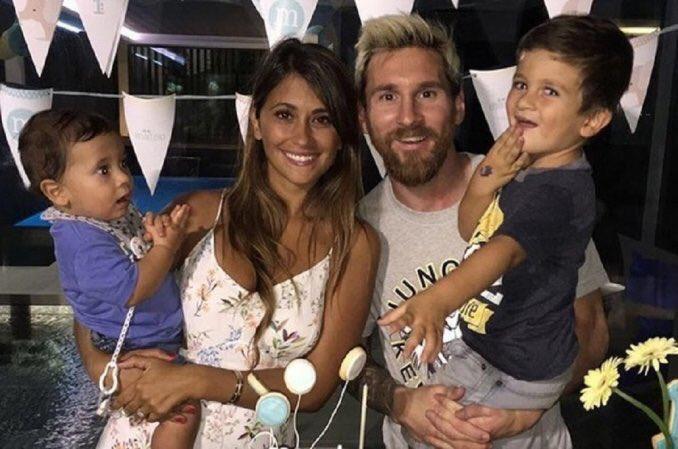 Messi sevgilisi Roccuzo ile evleniyor