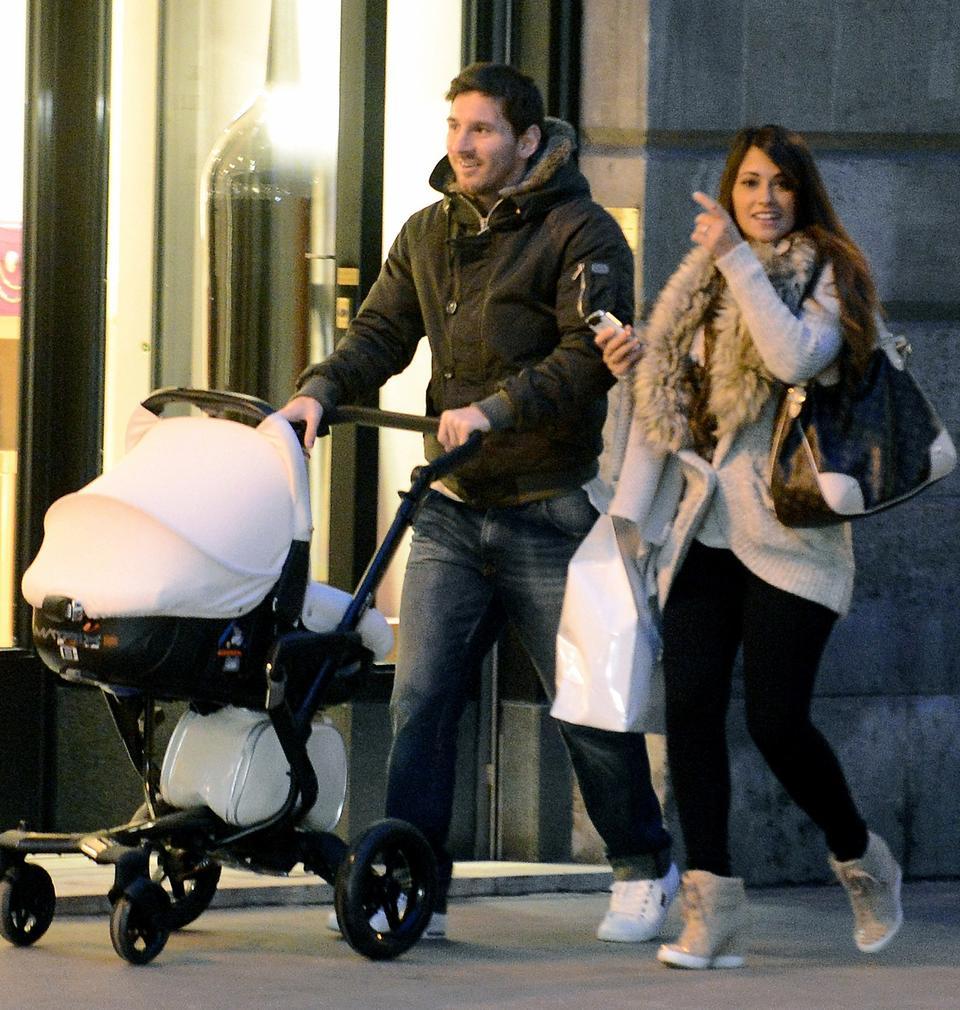 Messi sevgilisi Roccuzo ile evleniyor