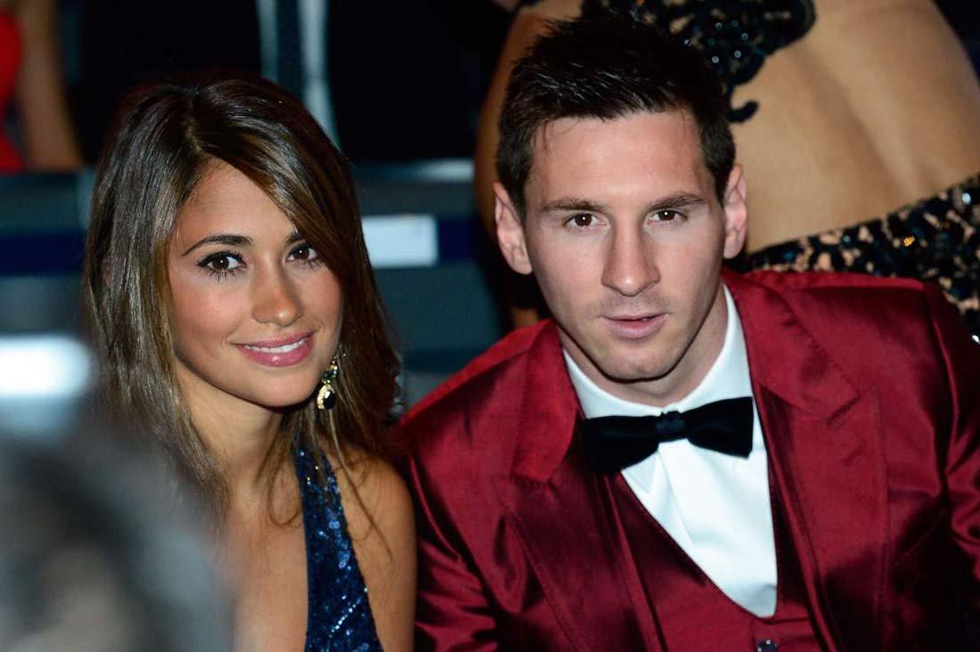 Messi sevgilisi Roccuzo ile evleniyor