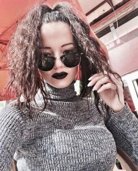 Miss Turkey finalistine Özcan Deniz'den film teklifi 