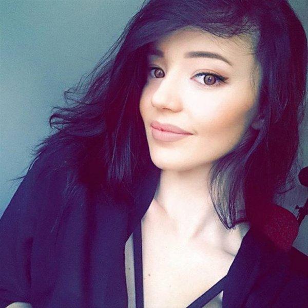 Miss Turkey finalistine Özcan Deniz'den film teklifi 