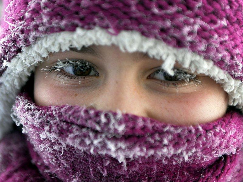 Ardahan'da öğrencilerin kirpikleri dondu
