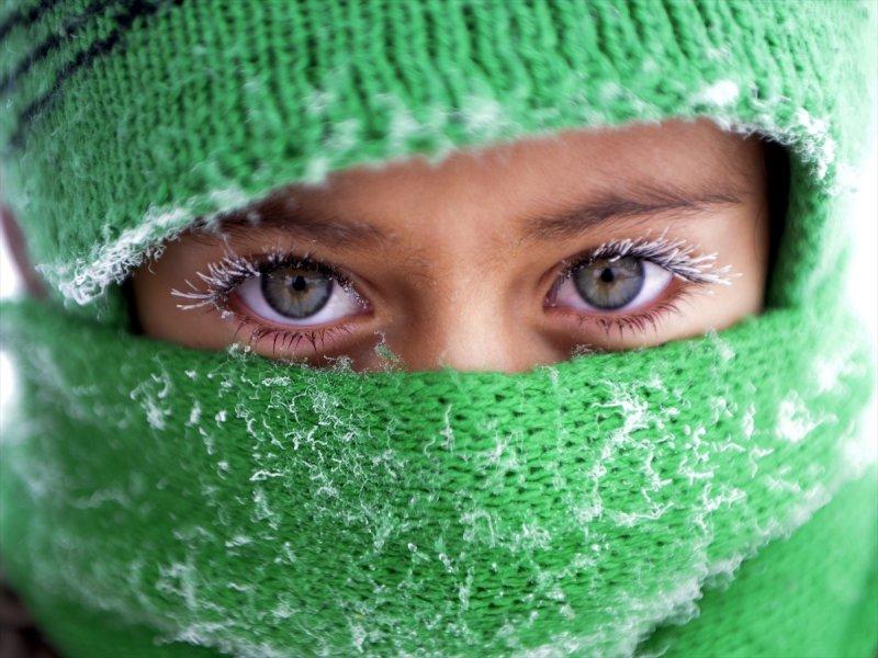 Ardahan'da öğrencilerin kirpikleri dondu