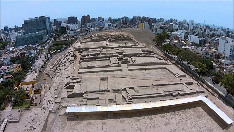 Peru'nun ortasında piramit çıktı