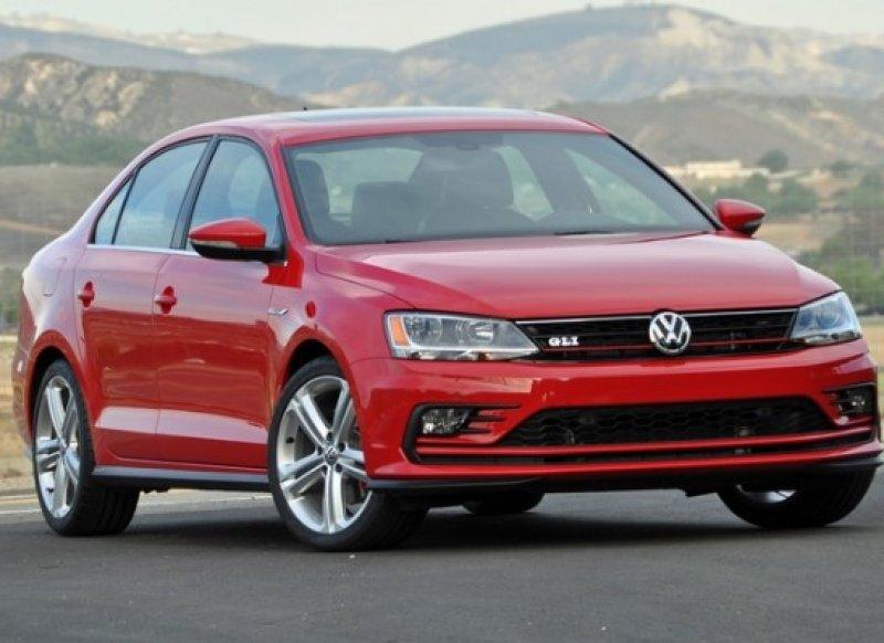 1.4 - 1.6 aralığında motor gücüne sahip en az yakan otomobiller