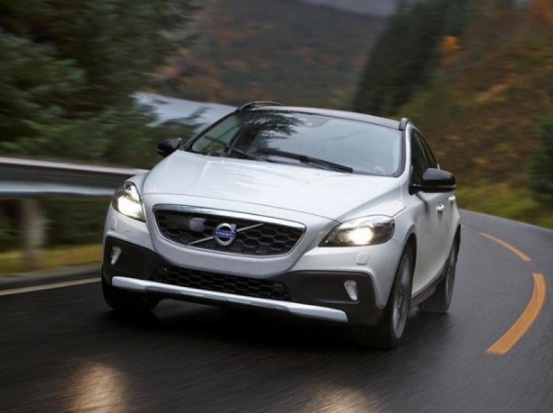 1.4 - 1.6 aralığında motor gücüne sahip en az yakan otomobiller