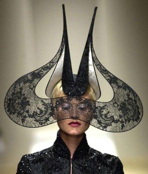 Birbirinden ilginç şapka modelleri 