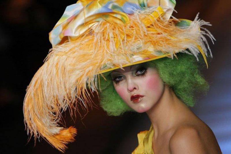 Birbirinden ilginç şapka modelleri 