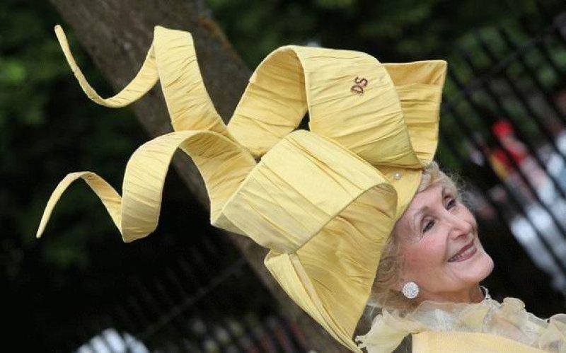 Birbirinden ilginç şapka modelleri 