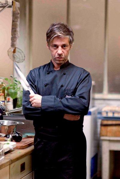 Ailesi gurbette işçi olarak çalışan ünlüler 