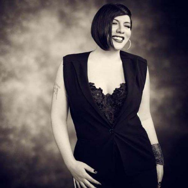 Işın Karaca üçüncü kez evet dedi 