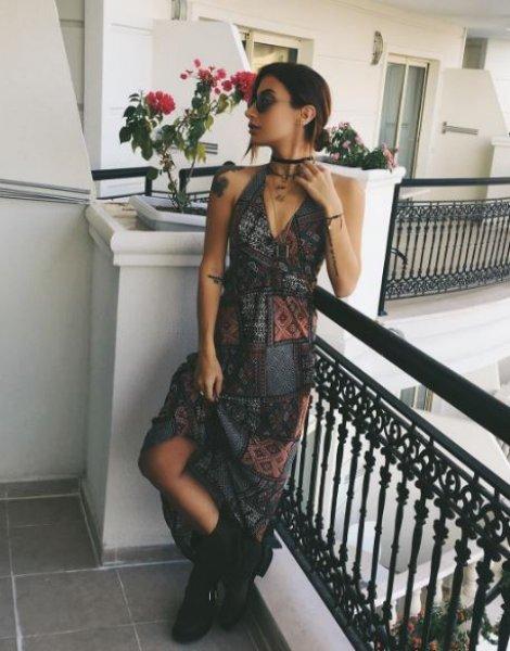 İrem Derici görüntüsü ile hayranlarını şaşırttı 