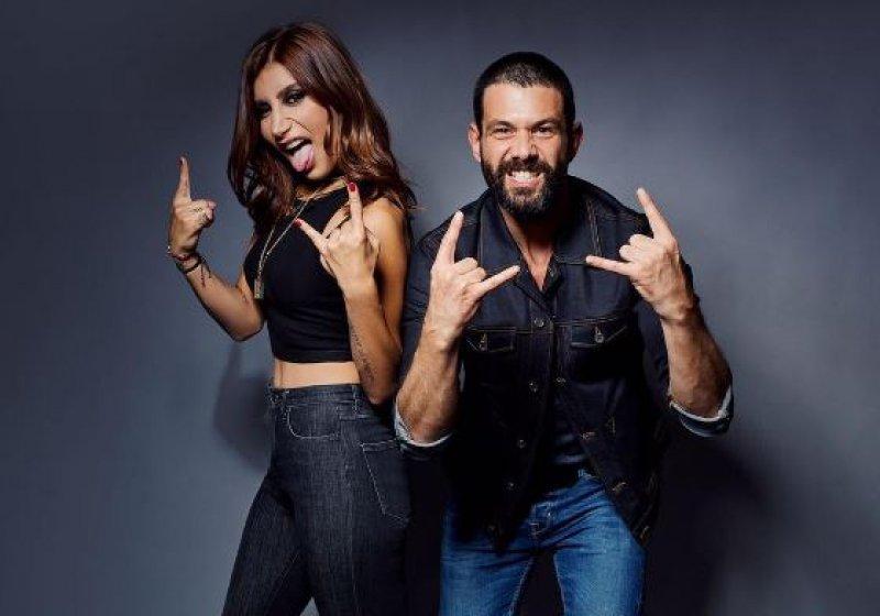 İrem Derici görüntüsü ile hayranlarını şaşırttı 