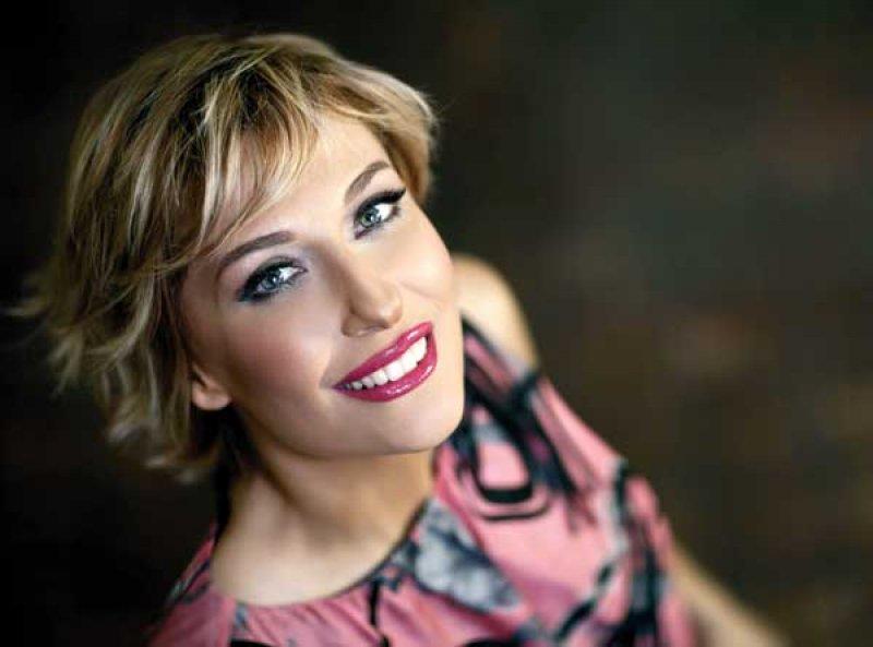 Yabancı dil bilen ünlü isimler 