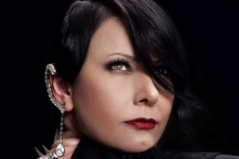 Yabancı dil bilen ünlü isimler 