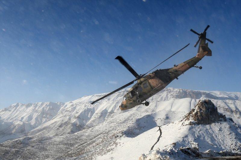 Çukurca'da eksi 22 derecede operasyon