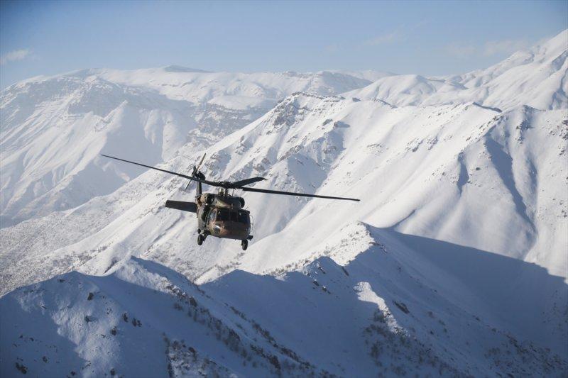 Çukurca'da eksi 22 derecede operasyon