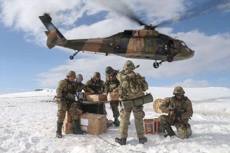 Çukurca'da eksi 22 derecede operasyon