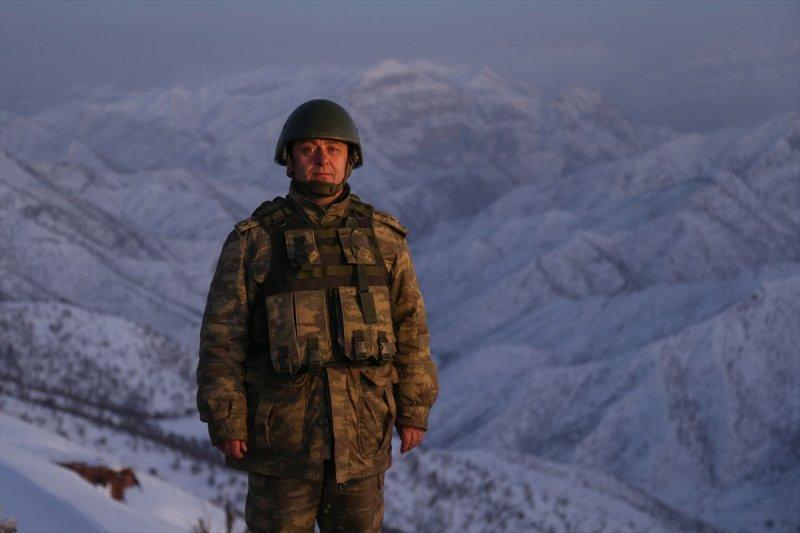 Çukurca'da eksi 22 derecede operasyon