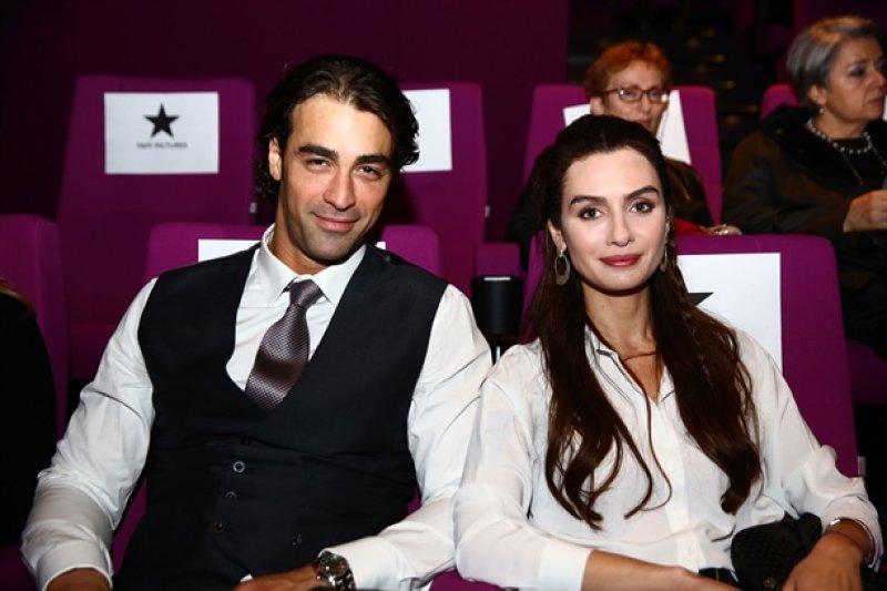 Birce Akalay ve Sarp Levendoğlu boşanıyor