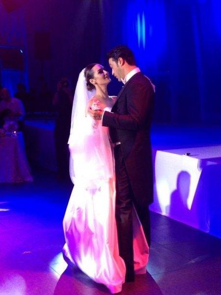 Birce Akalay ve Sarp Levendoğlu boşanıyor